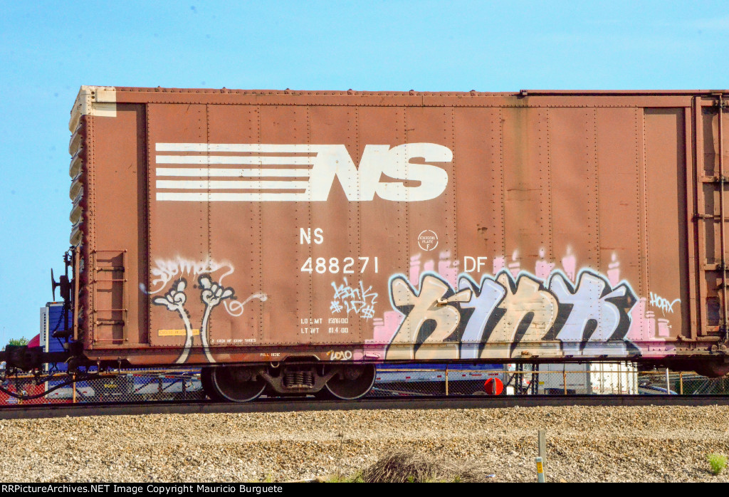 NS Box Car